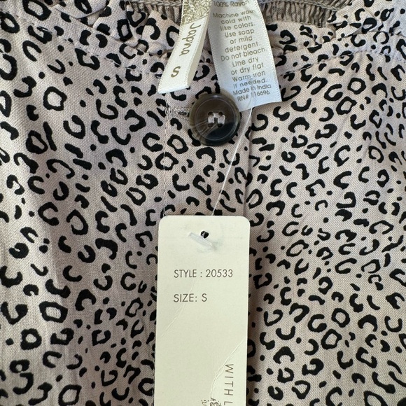 Women’s Mid Length, Button Up Sundress, Animal Print, Size Small - Picture 10 of 10